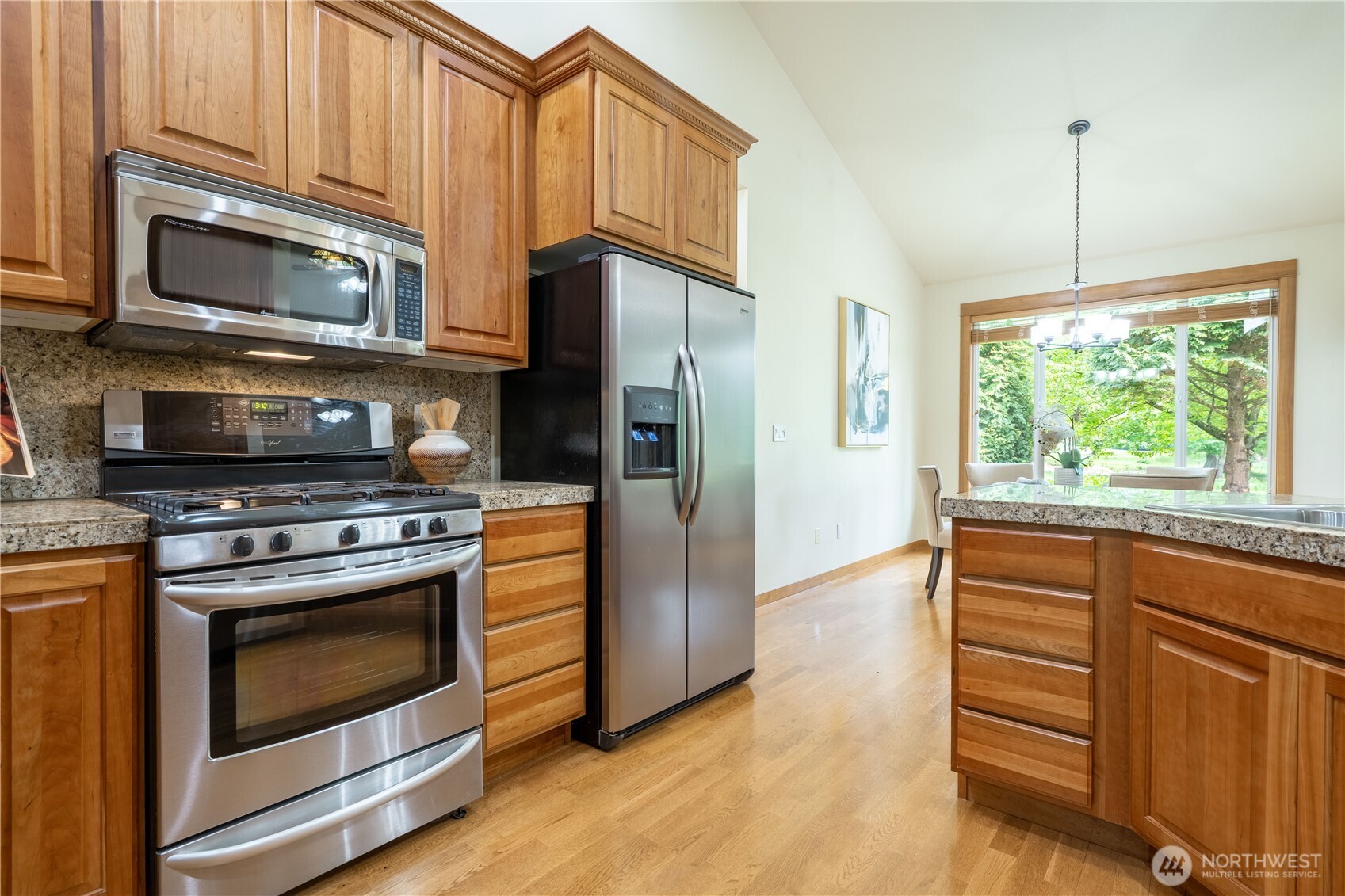 8584 Blue Grouse Way Property Photo 12