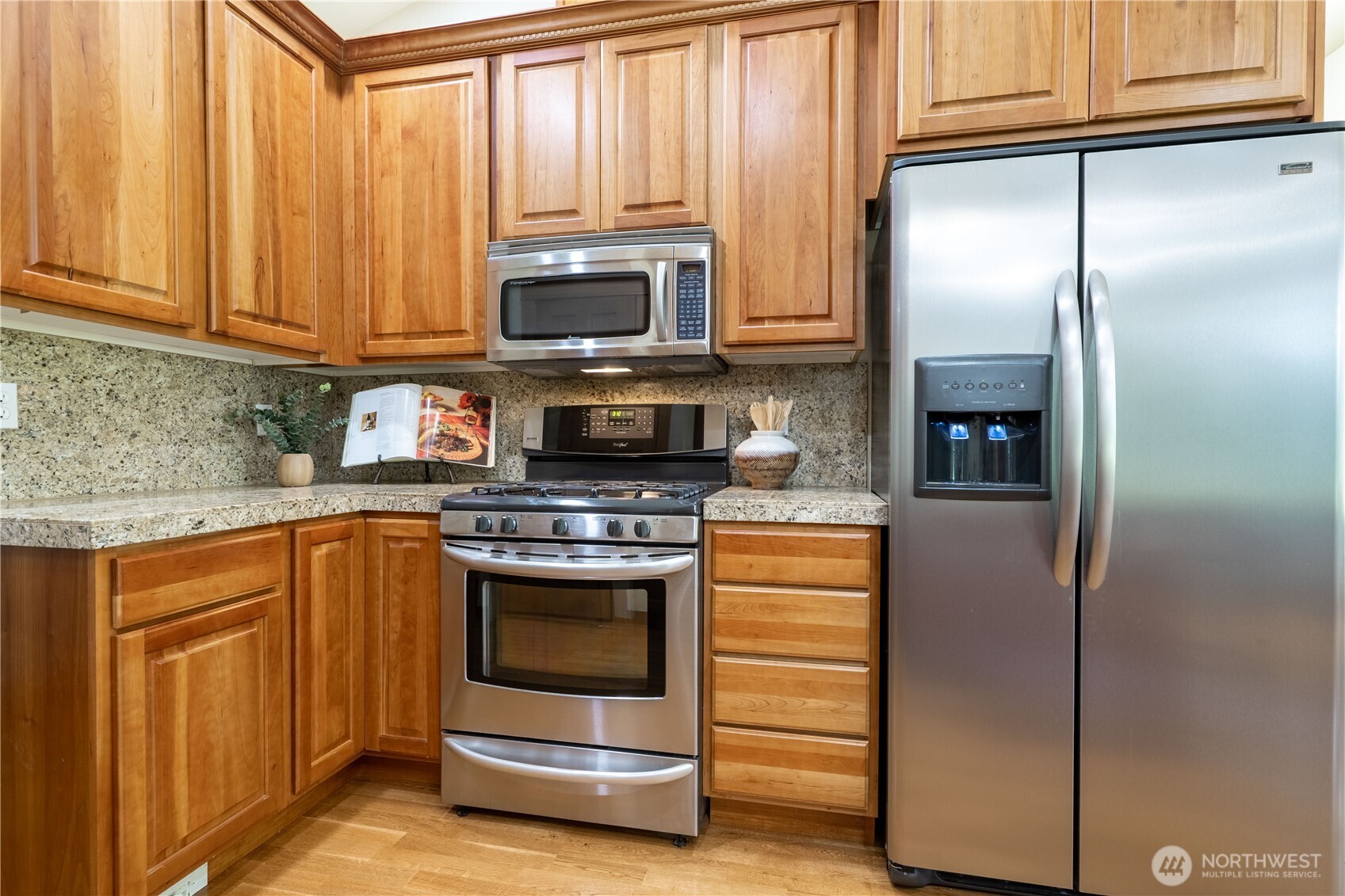 8584 Blue Grouse Way Property Photo 13