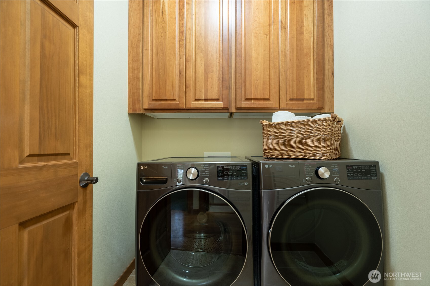 8584 Blue Grouse Way Property Photo 35