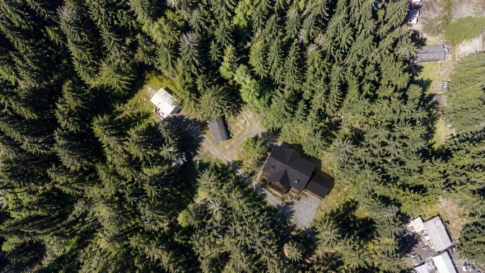 231 E Strong Road Property Photo 7