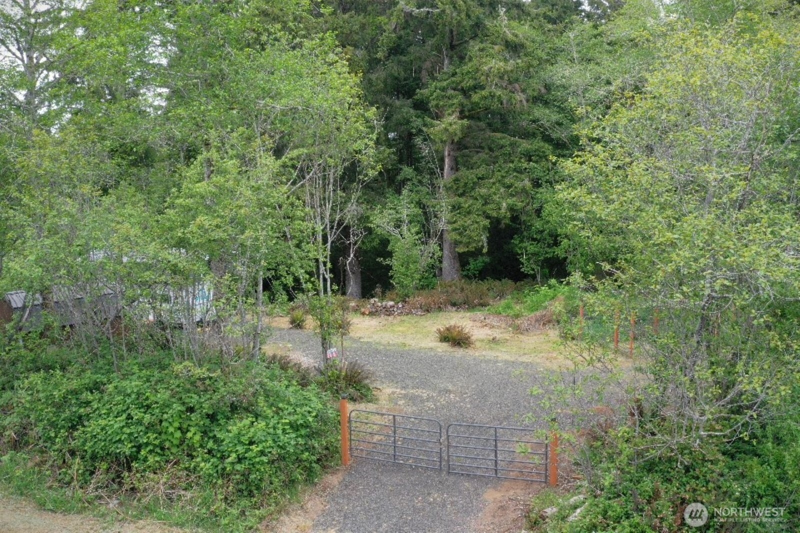 210 Bay Center Road Property Photo 3