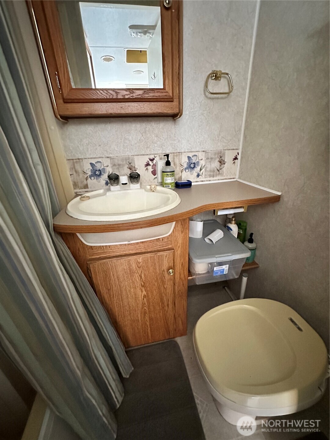 210 Bay Center Road Property Photo 12