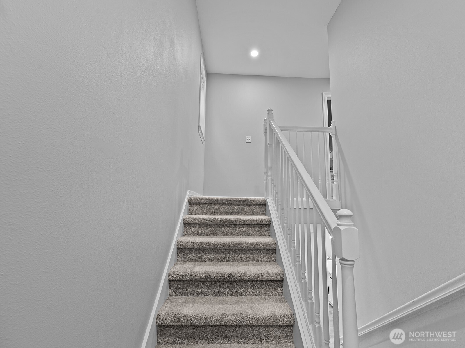 2520092 Property Photo 27