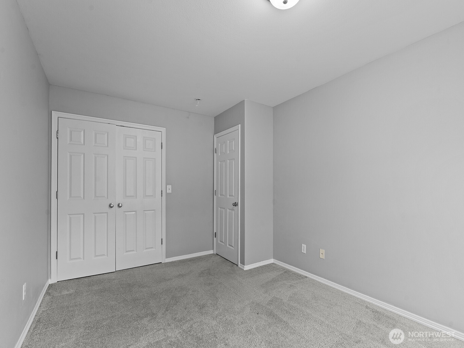 2520092 Property Photo 40
