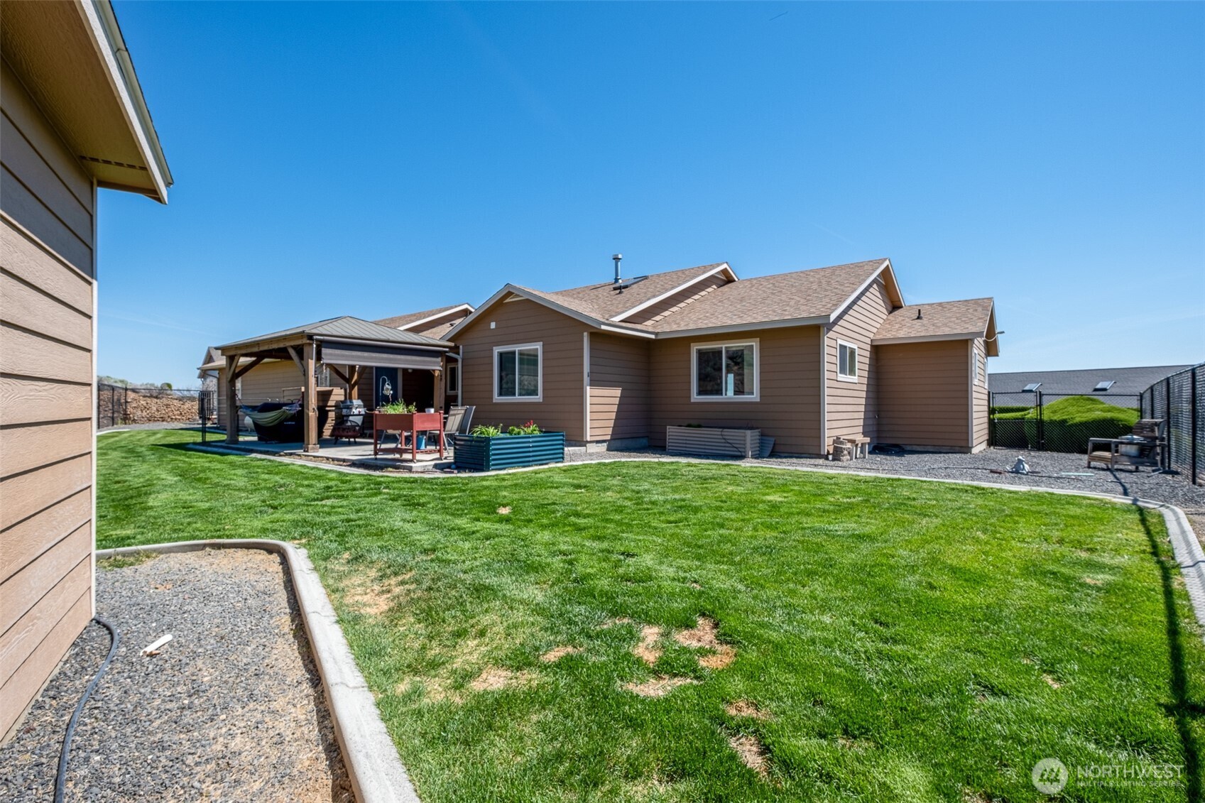493 Chrisview Court Property Photo 10