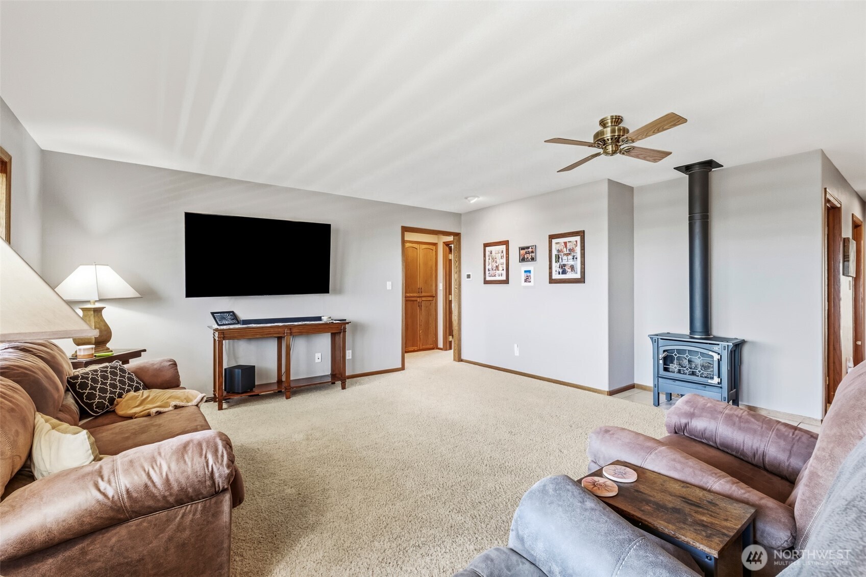 493 Chrisview Court Property Photo 15
