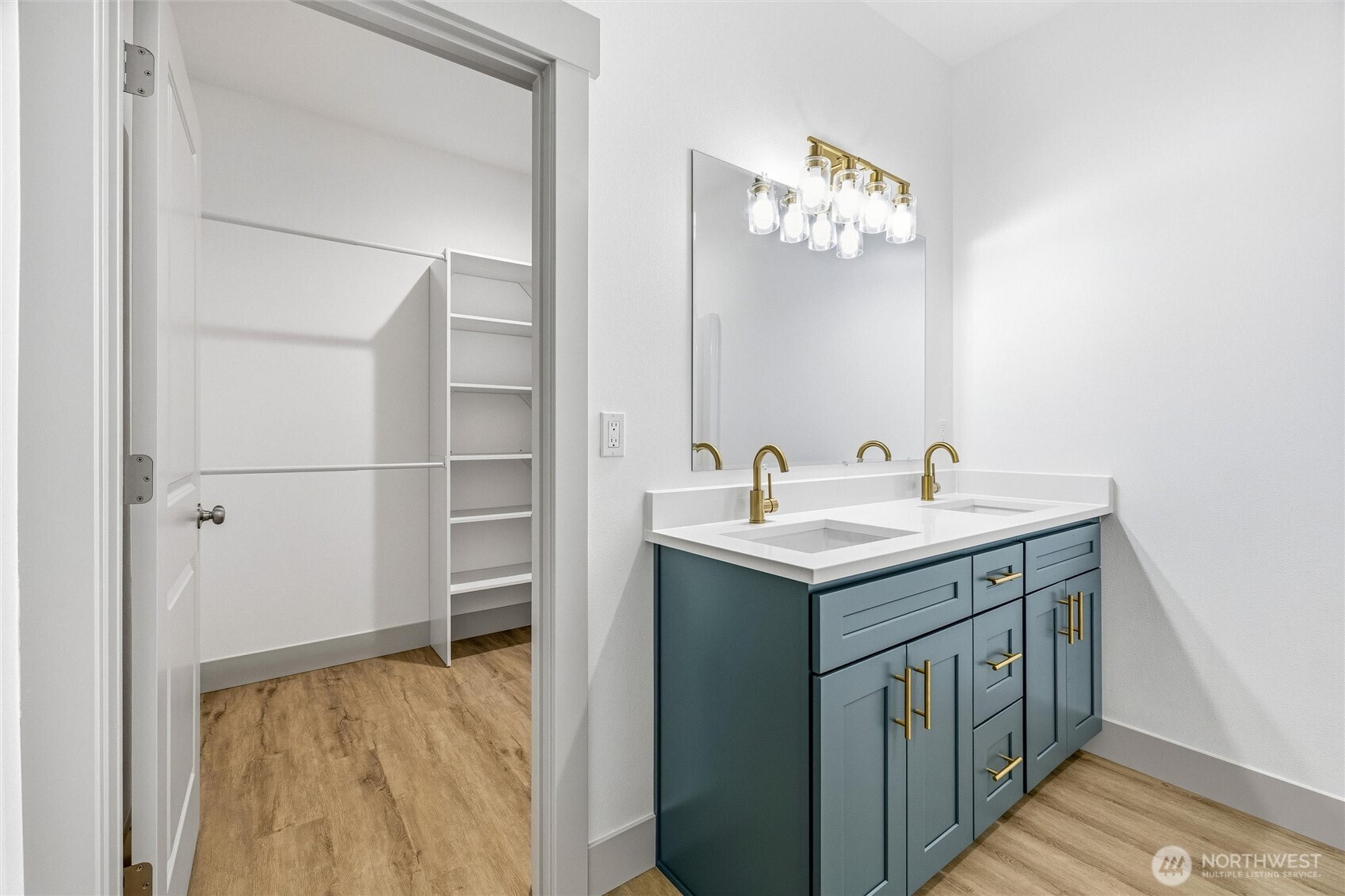 6522 Watson Loop Property Photo 13