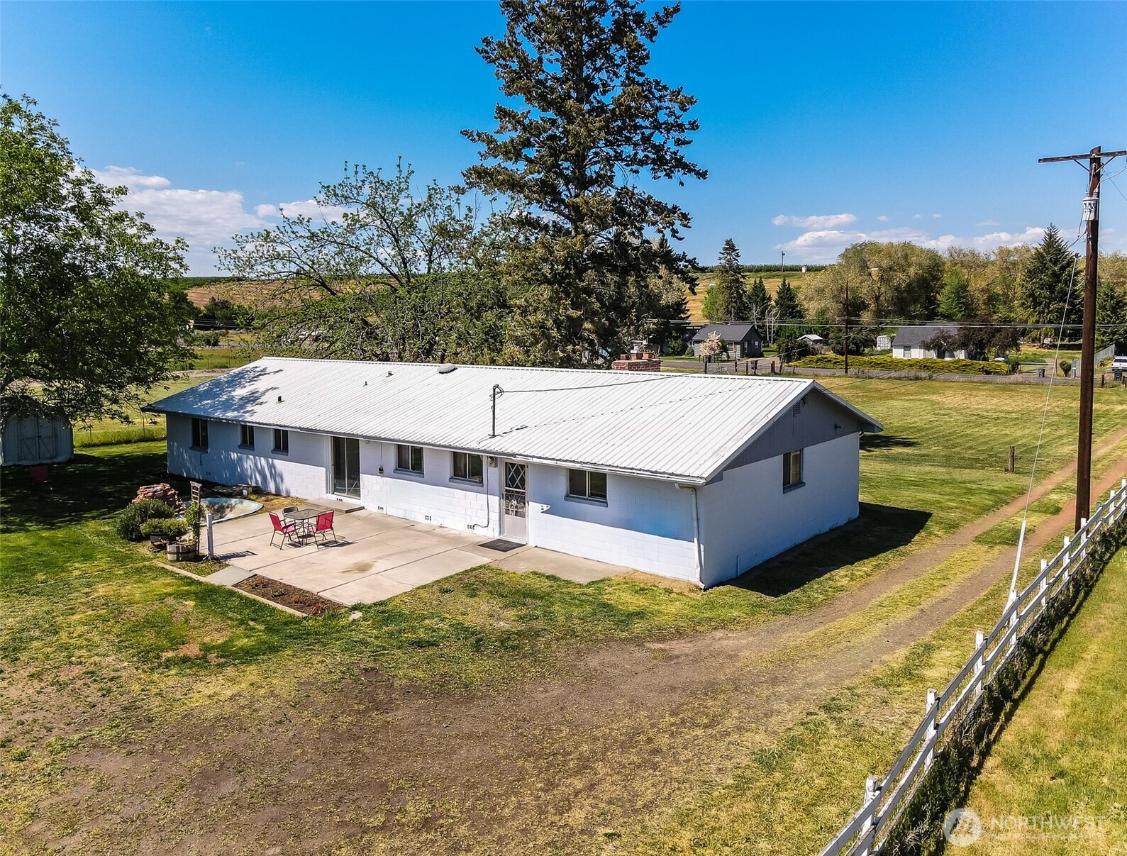 11704 Gilbert Road Property Photo 5