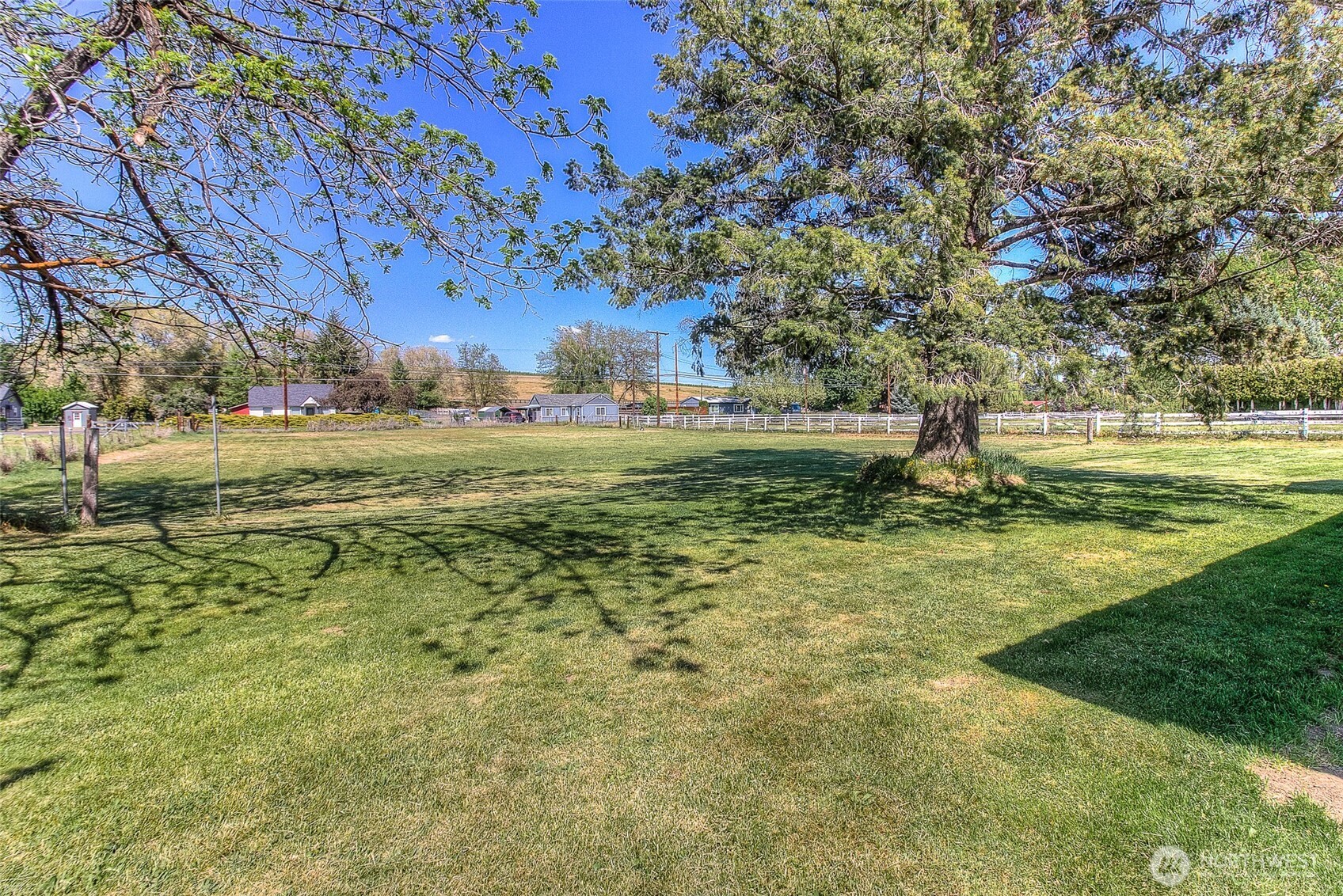 11704 Gilbert Road Property Photo 6