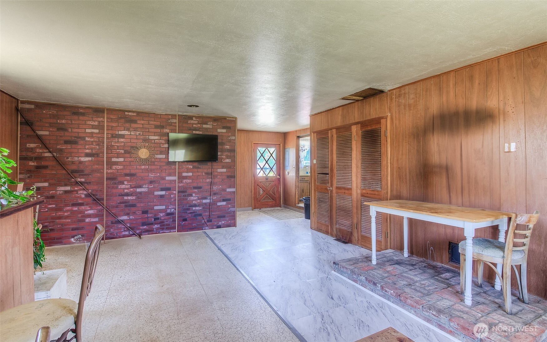 11704 Gilbert Road Property Photo 13