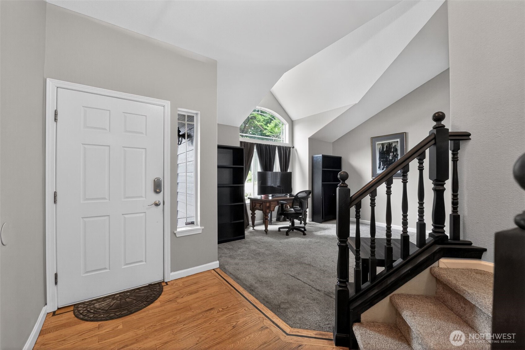 8811 E 188th Street Property Photo 4