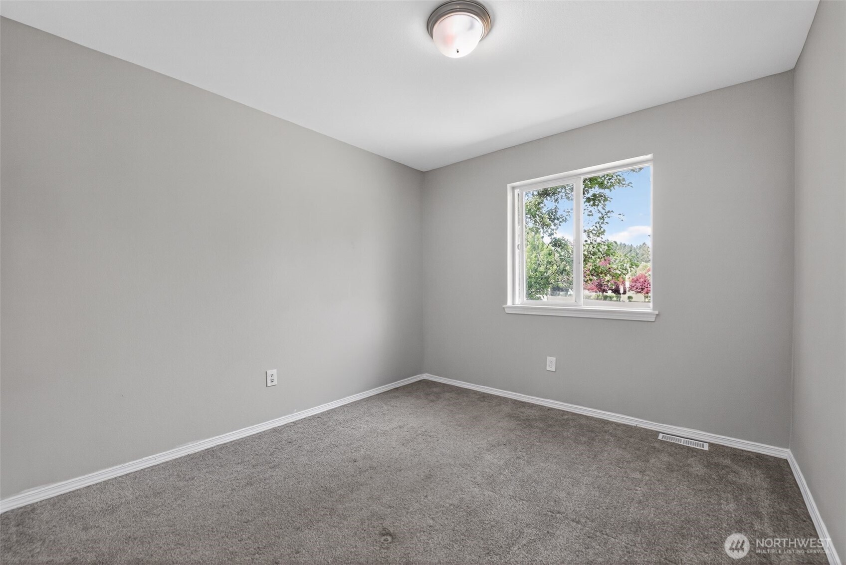 8811 E 188th Street Property Photo 27
