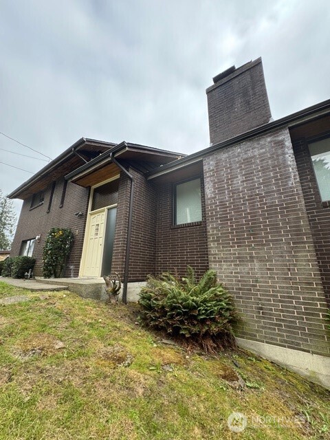19021 46th Avenue Property Photo 28