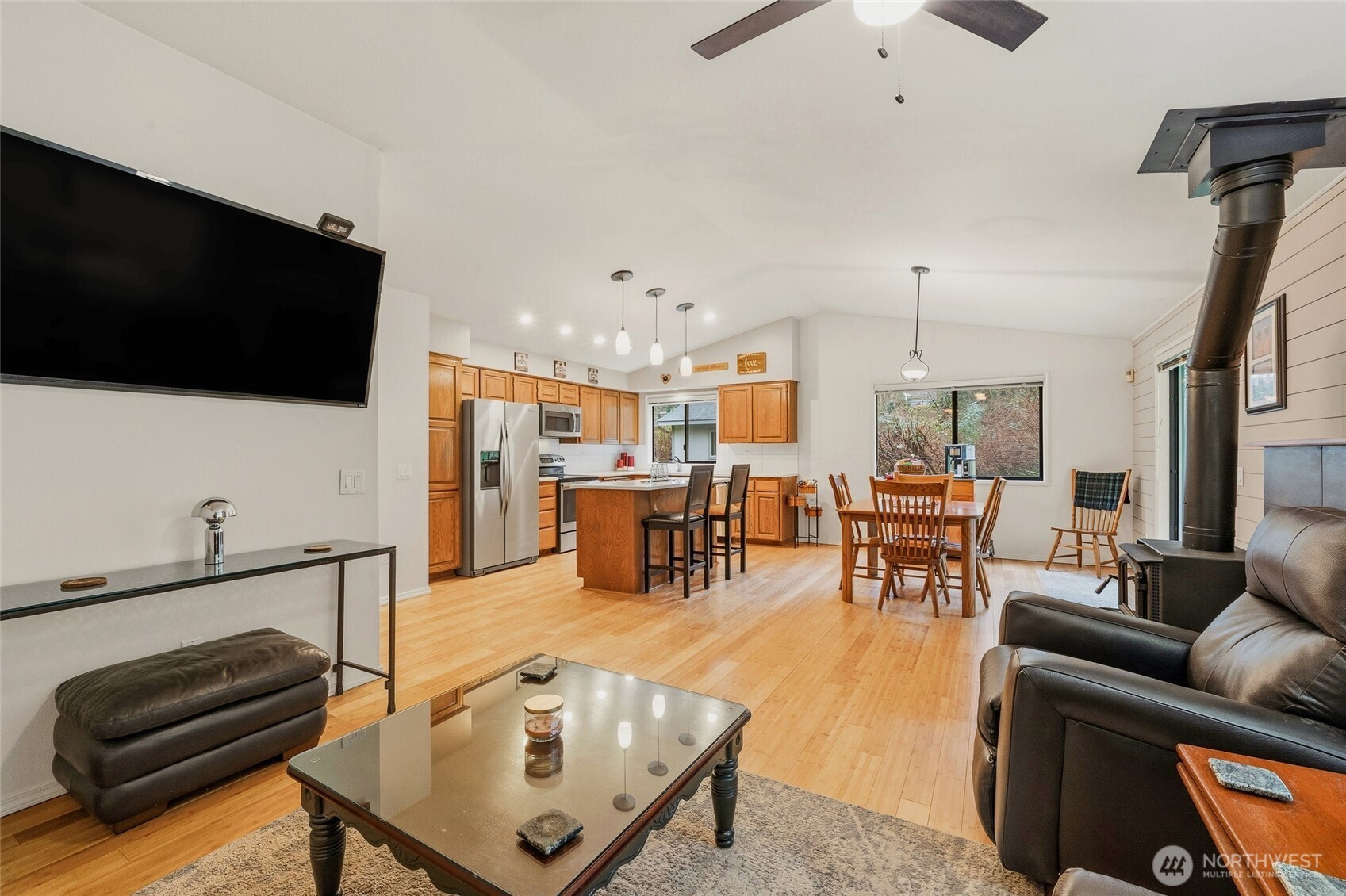 6830 Norma Beach Road Property Photo 4