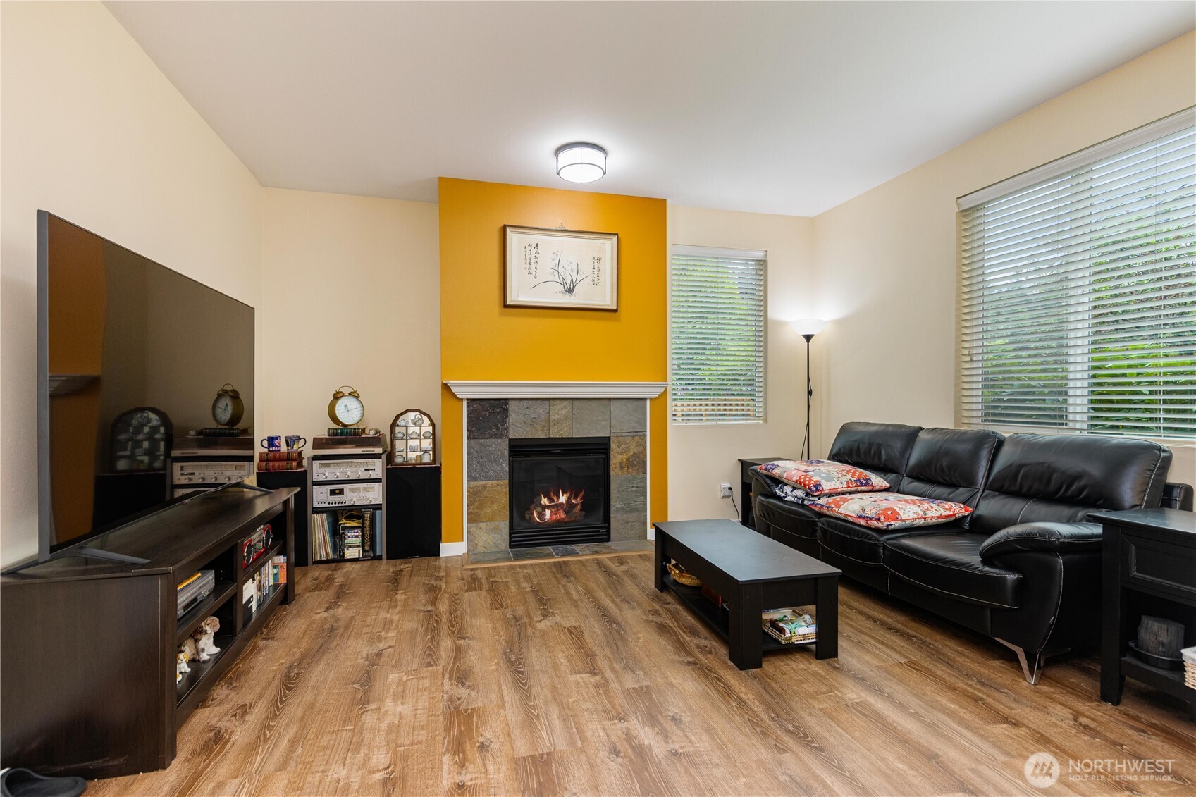 28104 Maple Ridge Way Property Photo 2