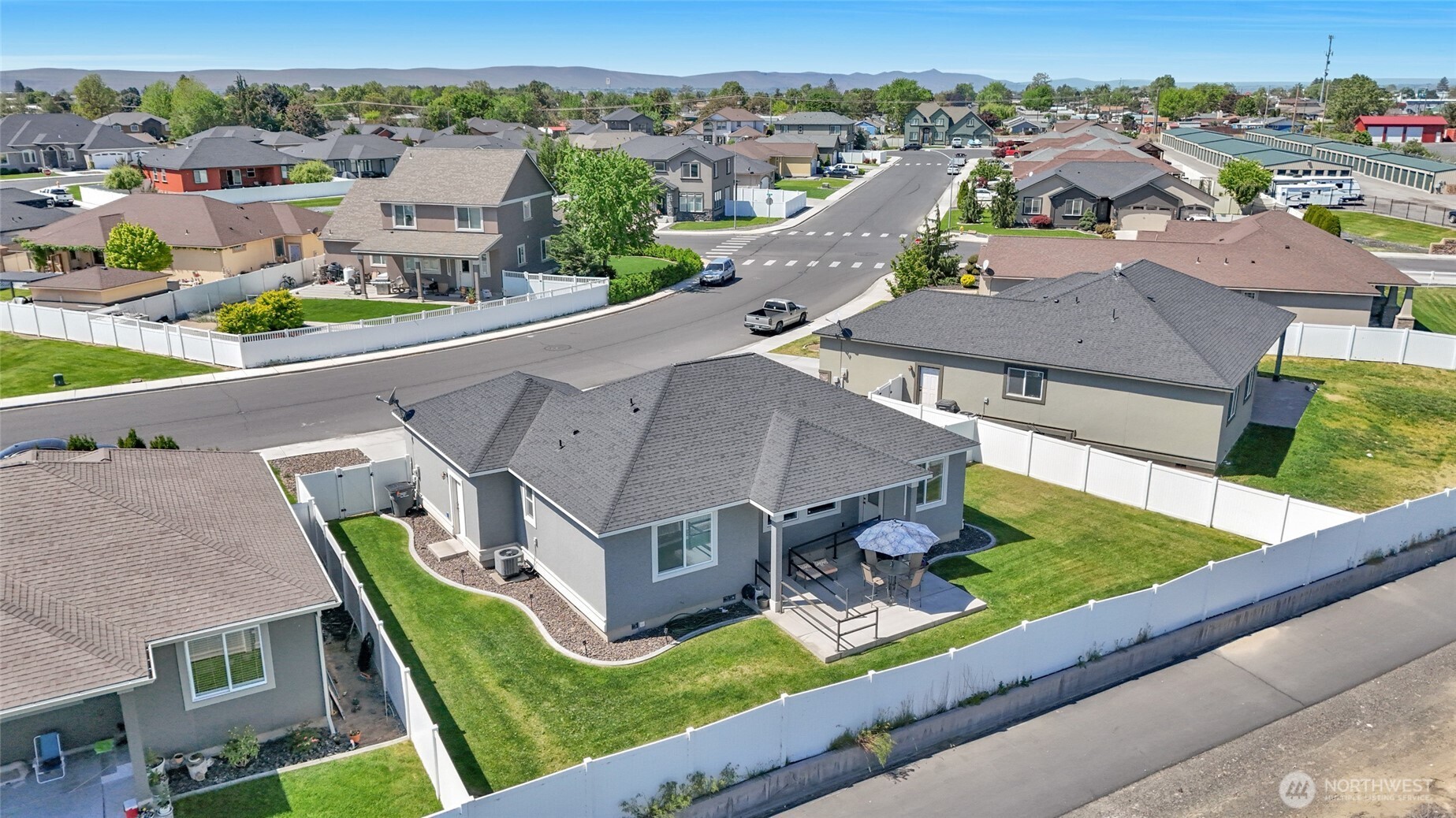 1645 E Madera Street Property Photo 4