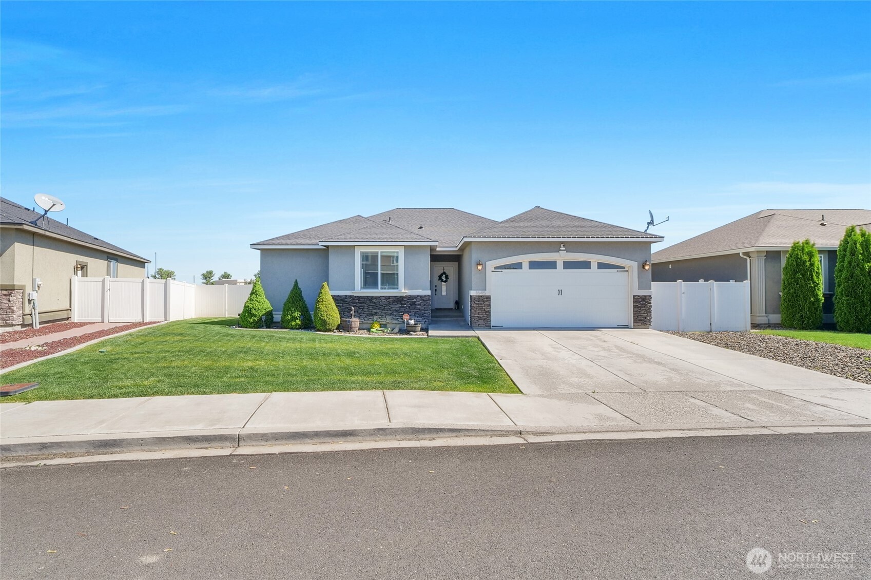 1645 E Madera Street Property Photo 5