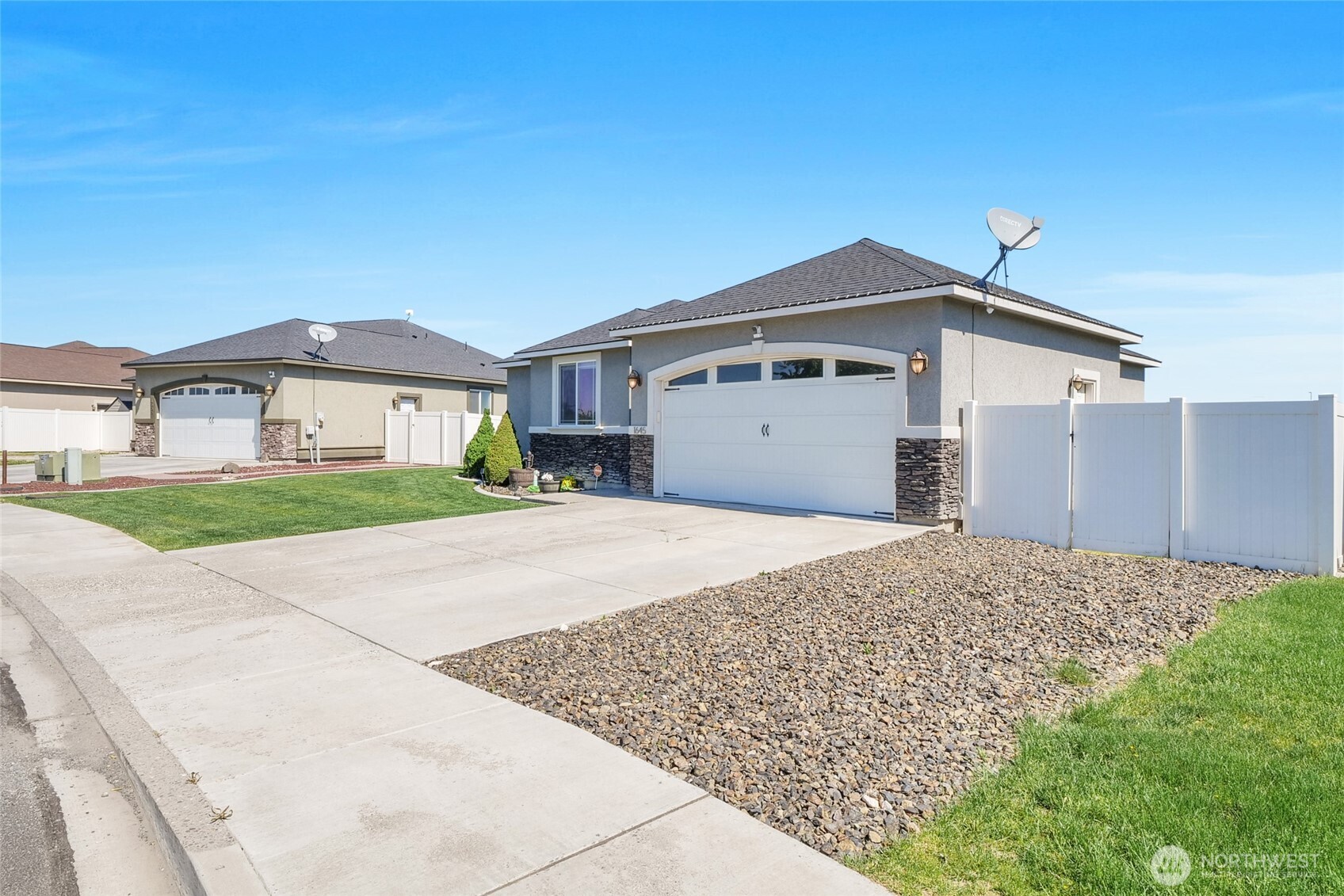 1645 E Madera Street Property Photo 7