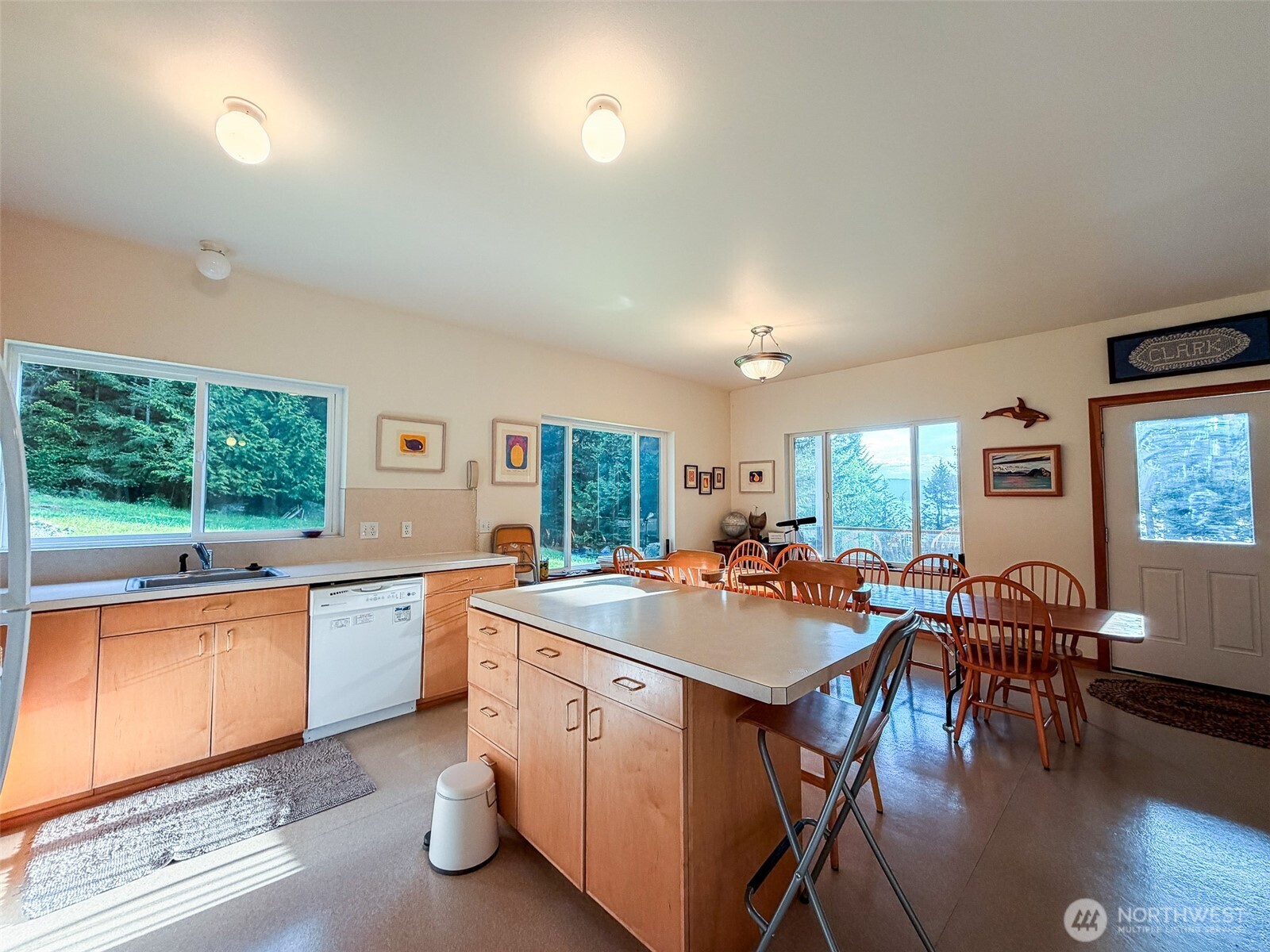 585 Deer Point Road Property Photo 15