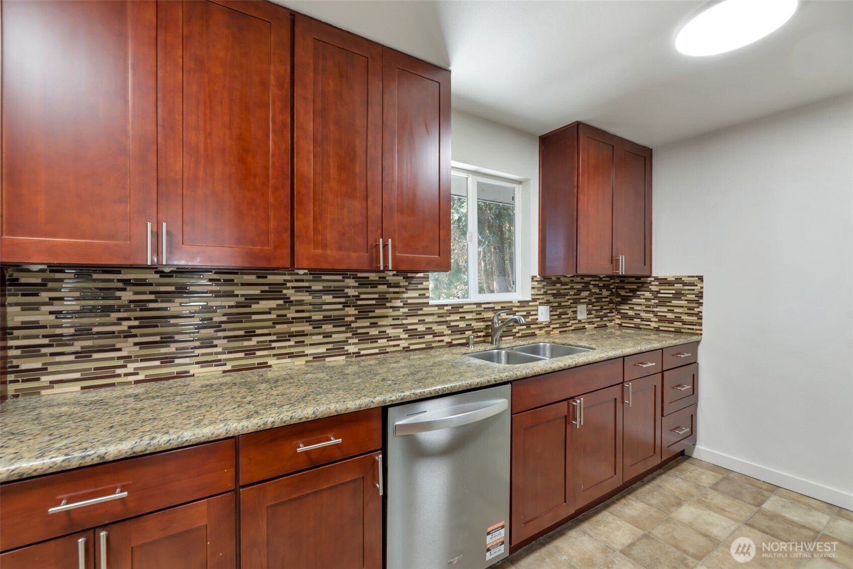 11229 29th Avenue Property Photo 9