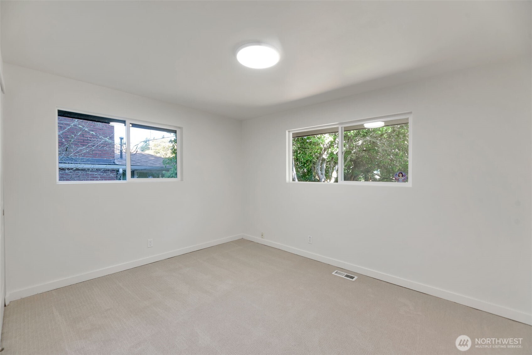 11229 29th Avenue Property Photo 11