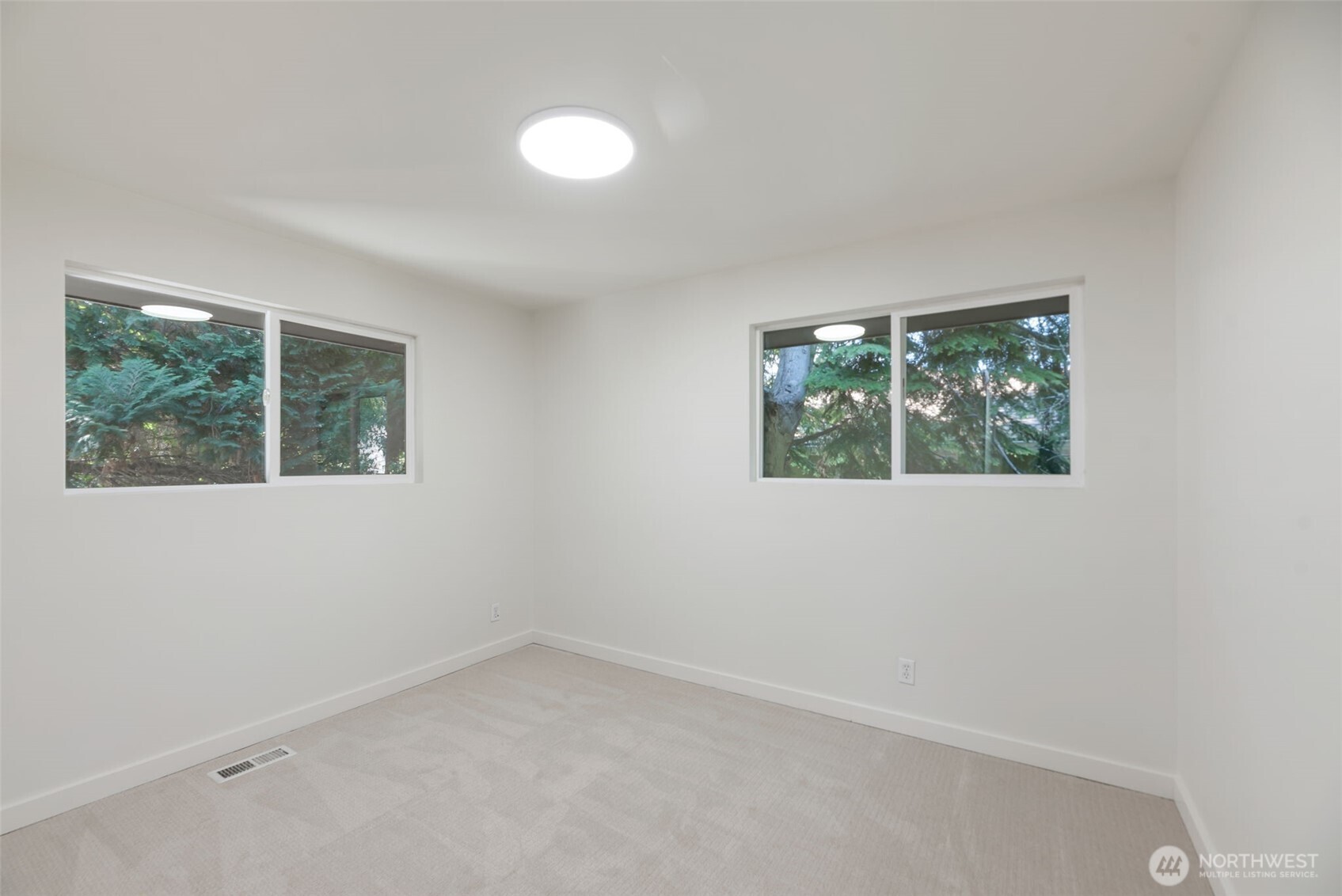 11229 29th Avenue Property Photo 13
