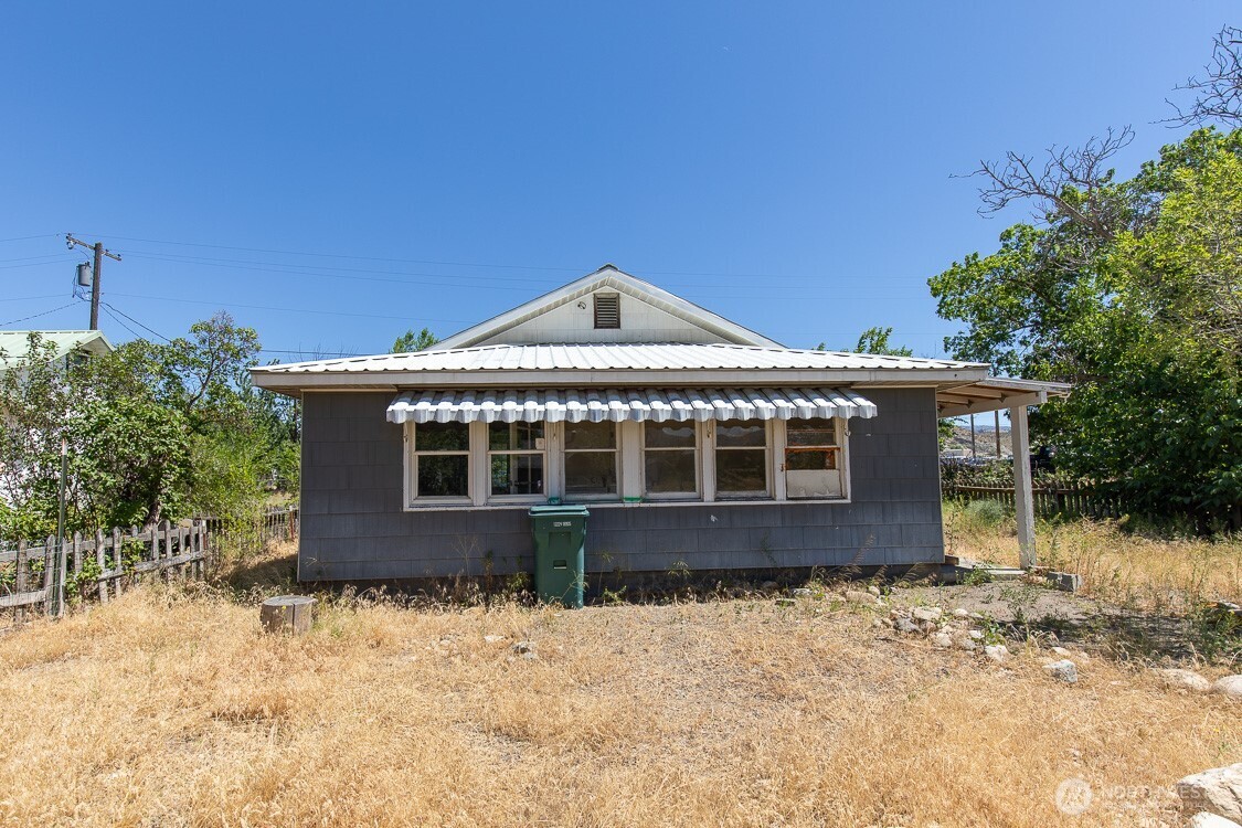 722 Jackson Street Property Photo 11