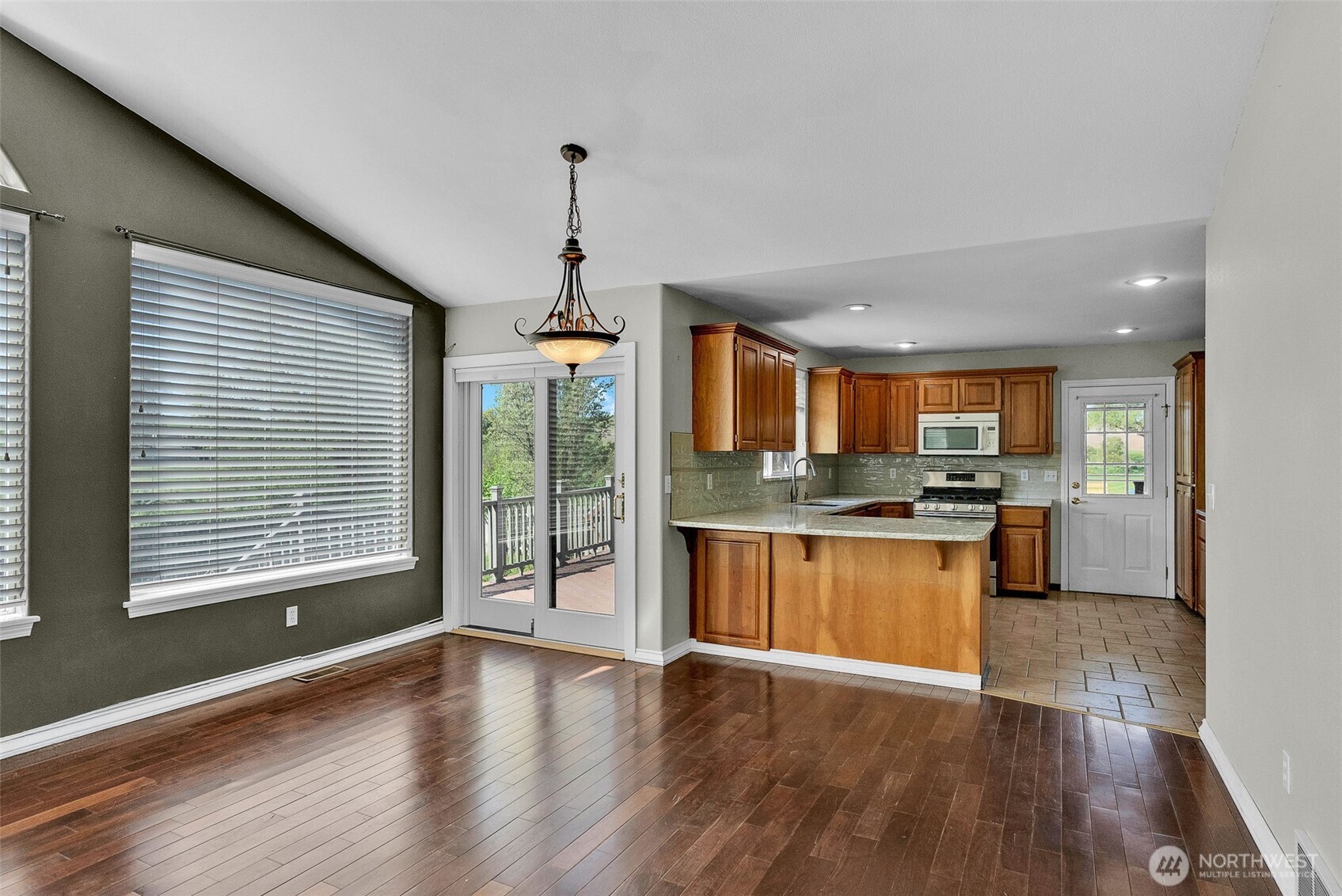 601 Tomeo Court Property Photo 10