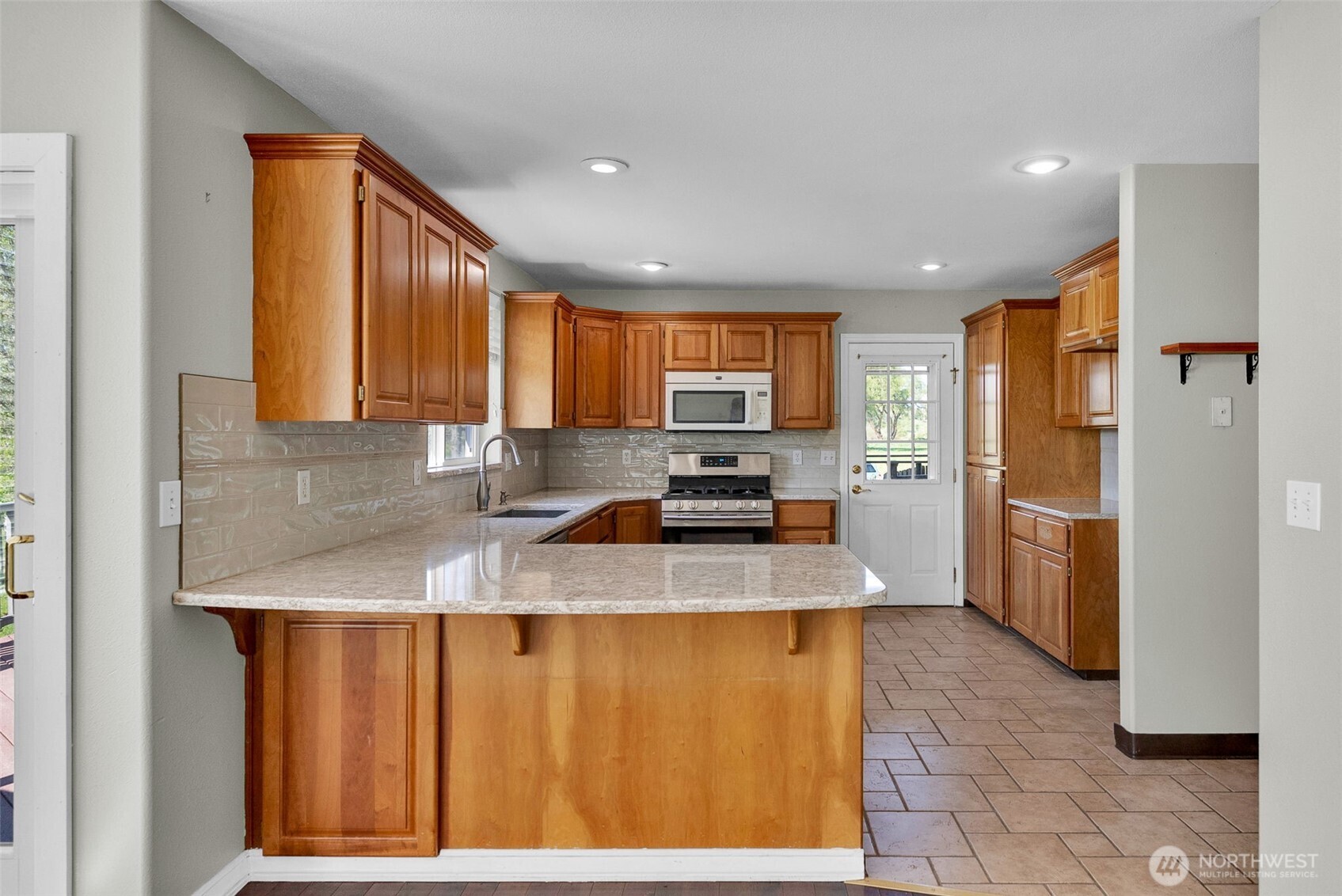601 Tomeo Court Property Photo 11