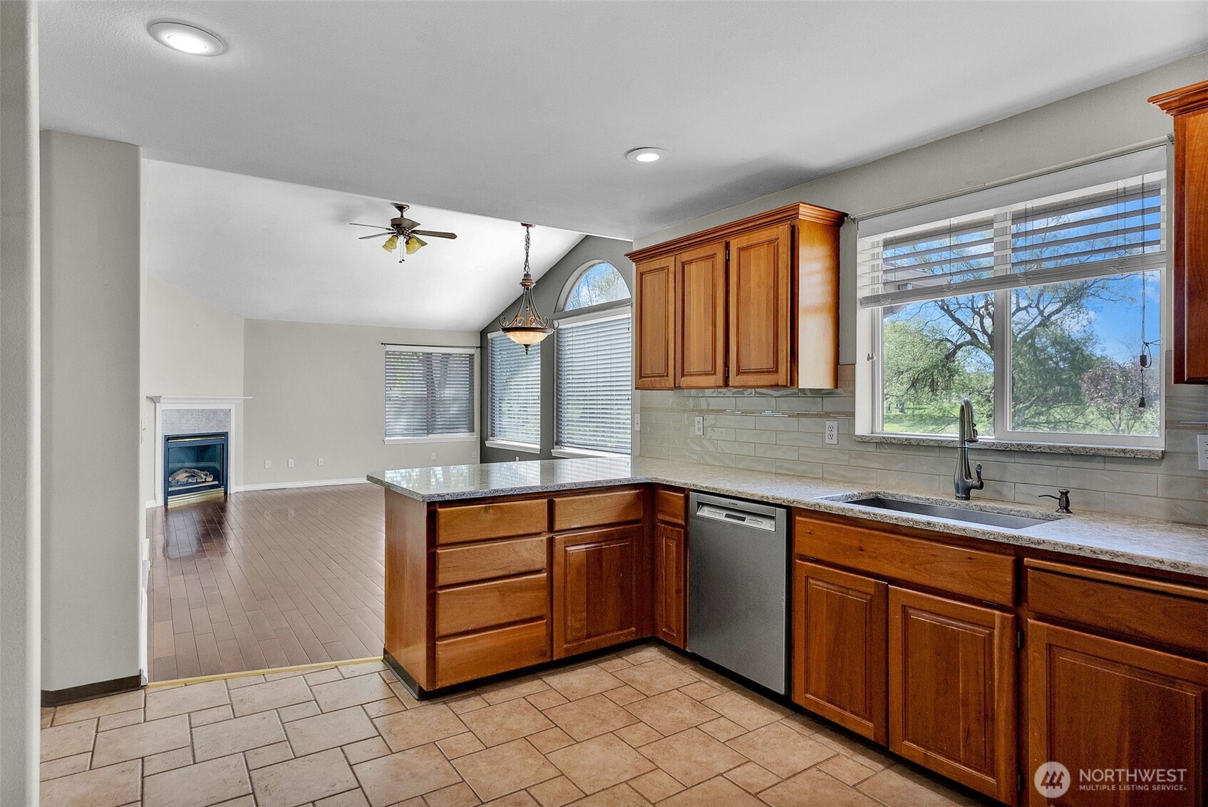 601 Tomeo Court Property Photo 15