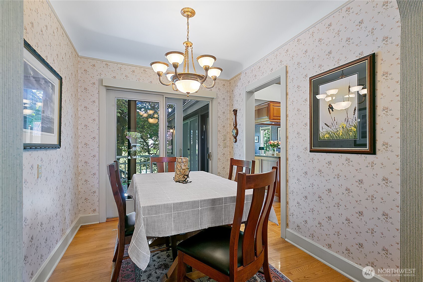 2907 W Yakima Avenue Property Photo 9