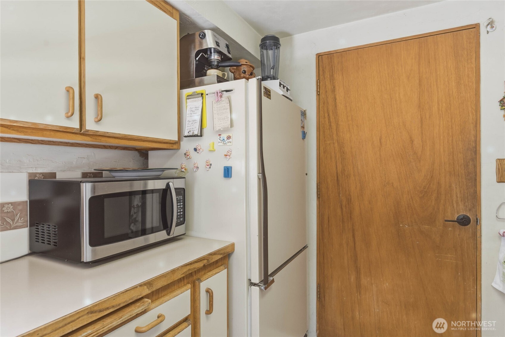 245 Lakeview Avenue Property Photo 10