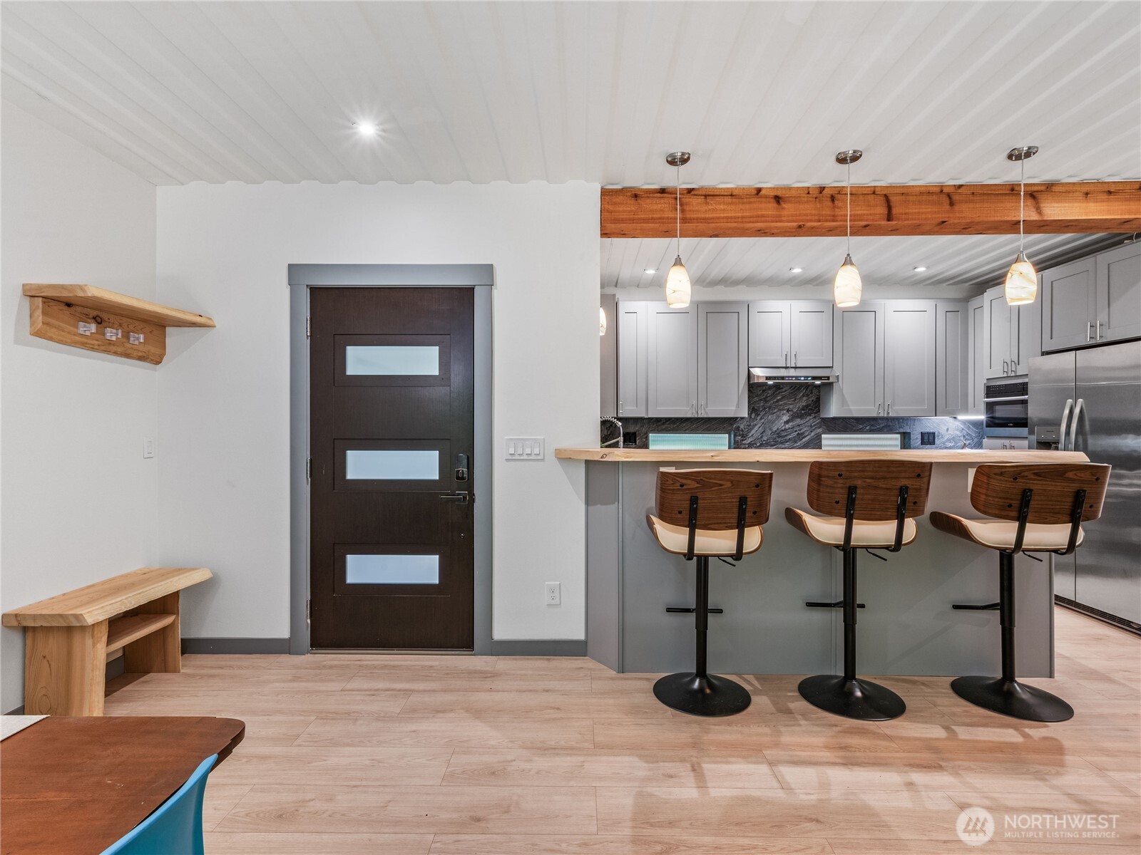 1152 49th Street Property Photo 4