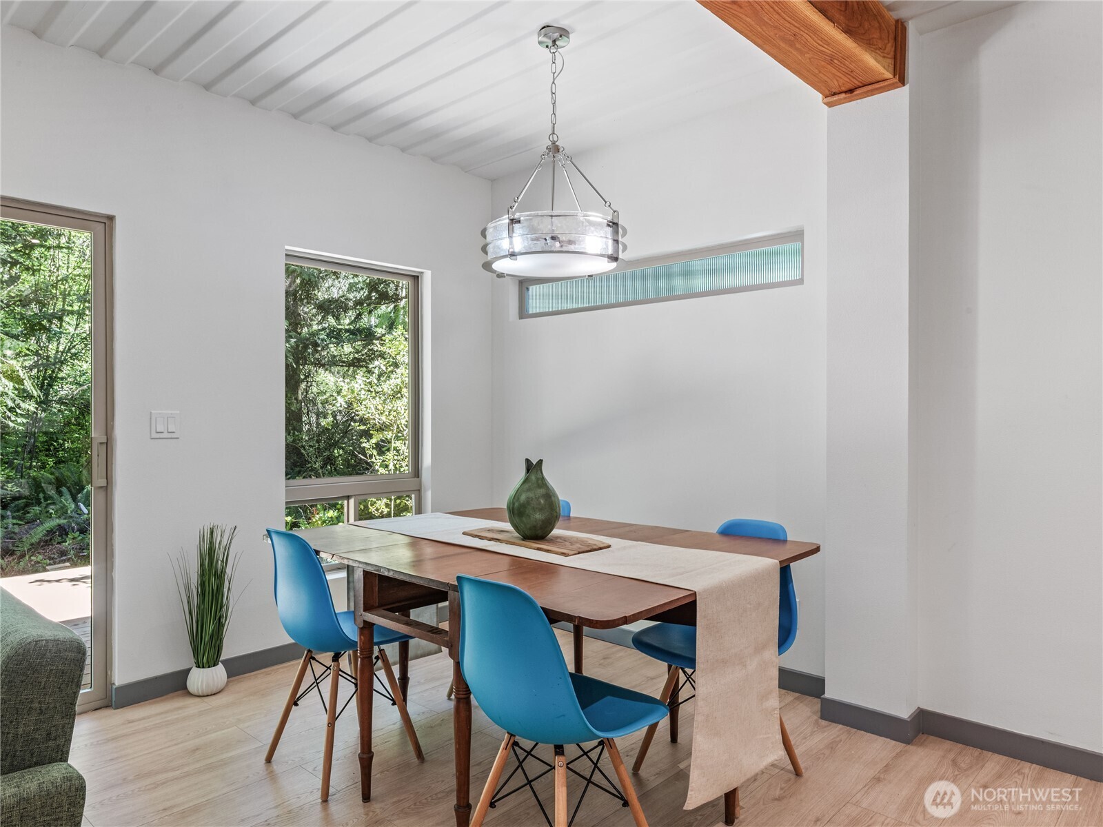 1152 49th Street Property Photo 9