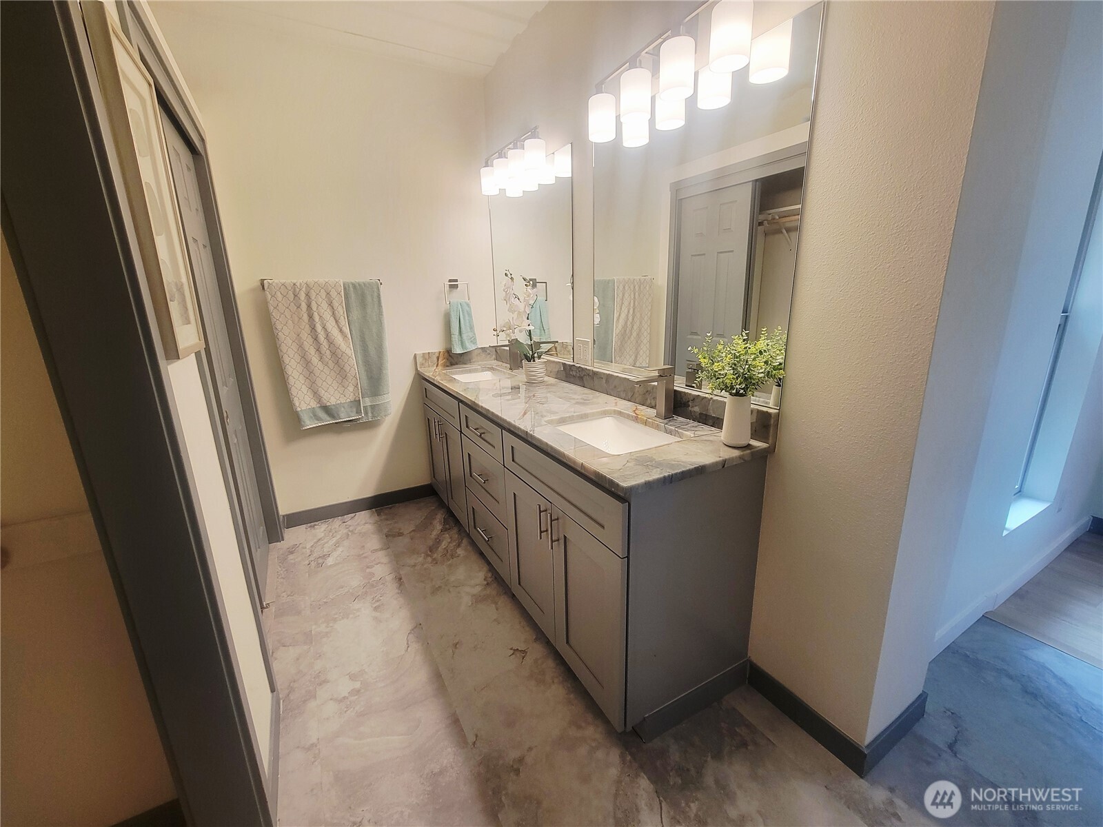 1152 49th Street Property Photo 28