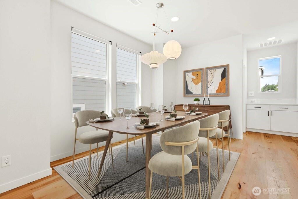 22503 70th Place Property Photo 17