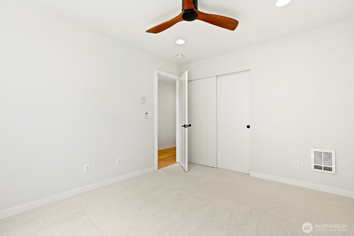 22503 70th Place Property Photo 20