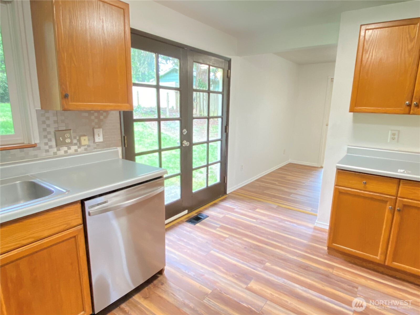 2822 College Street Property Photo 13
