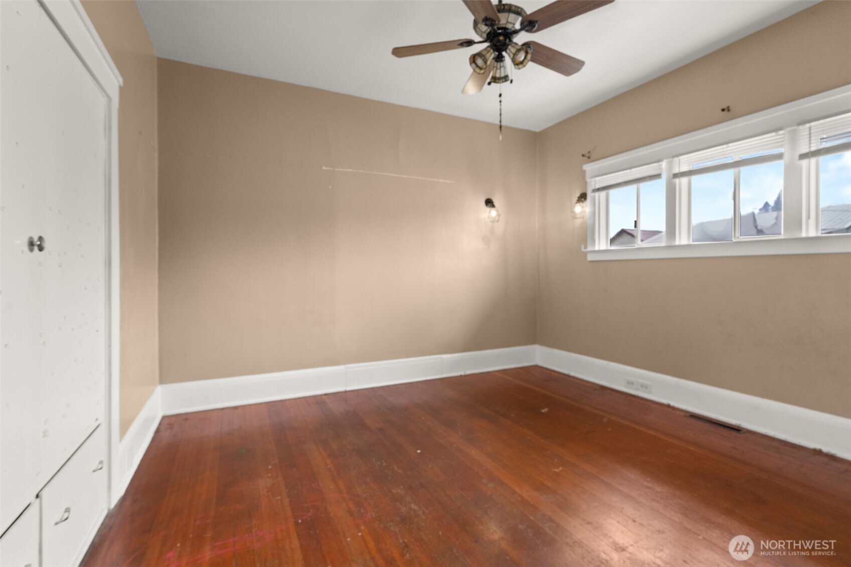 505 W Young Street Property Photo 12