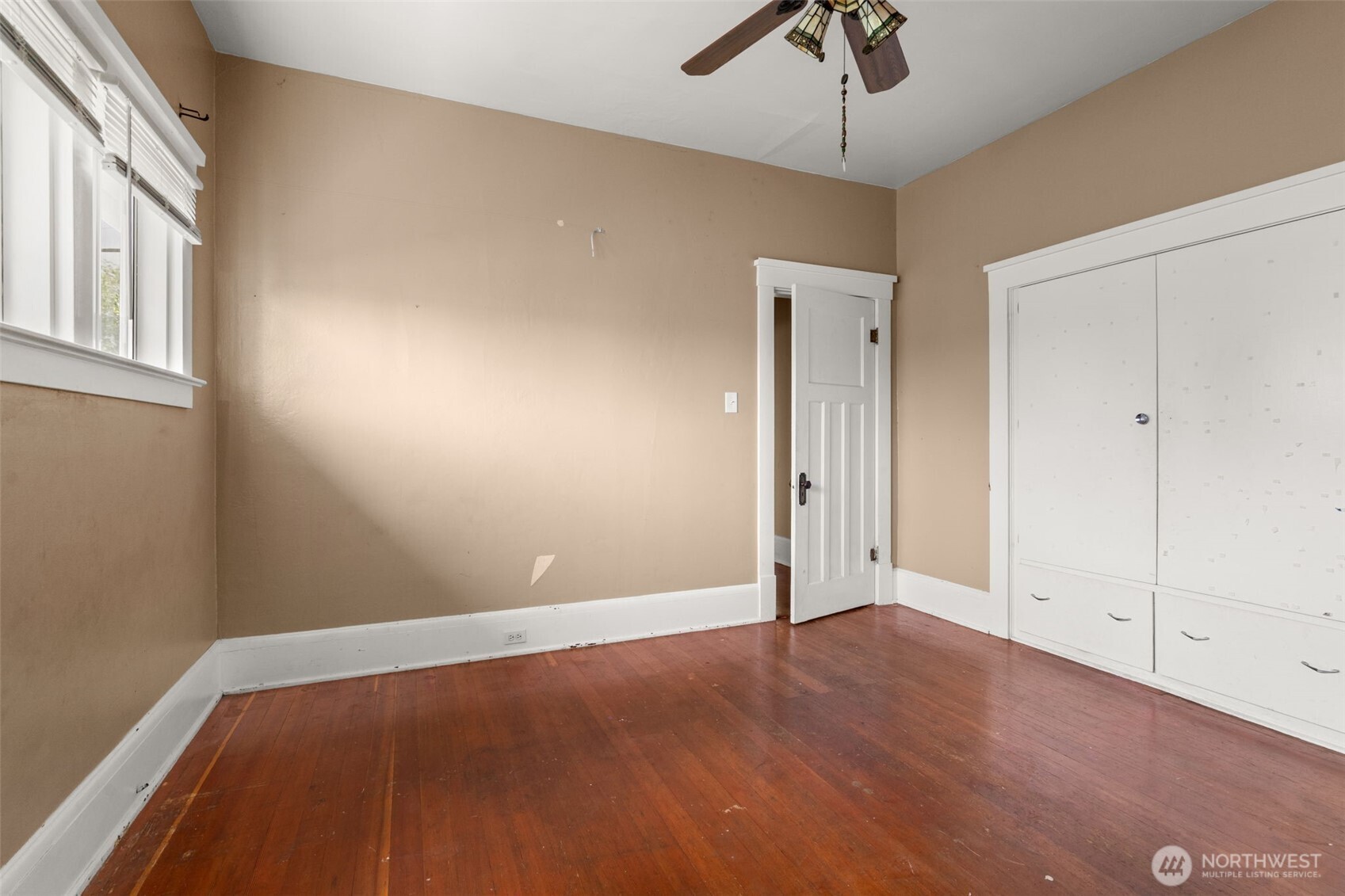 505 W Young Street Property Photo 13