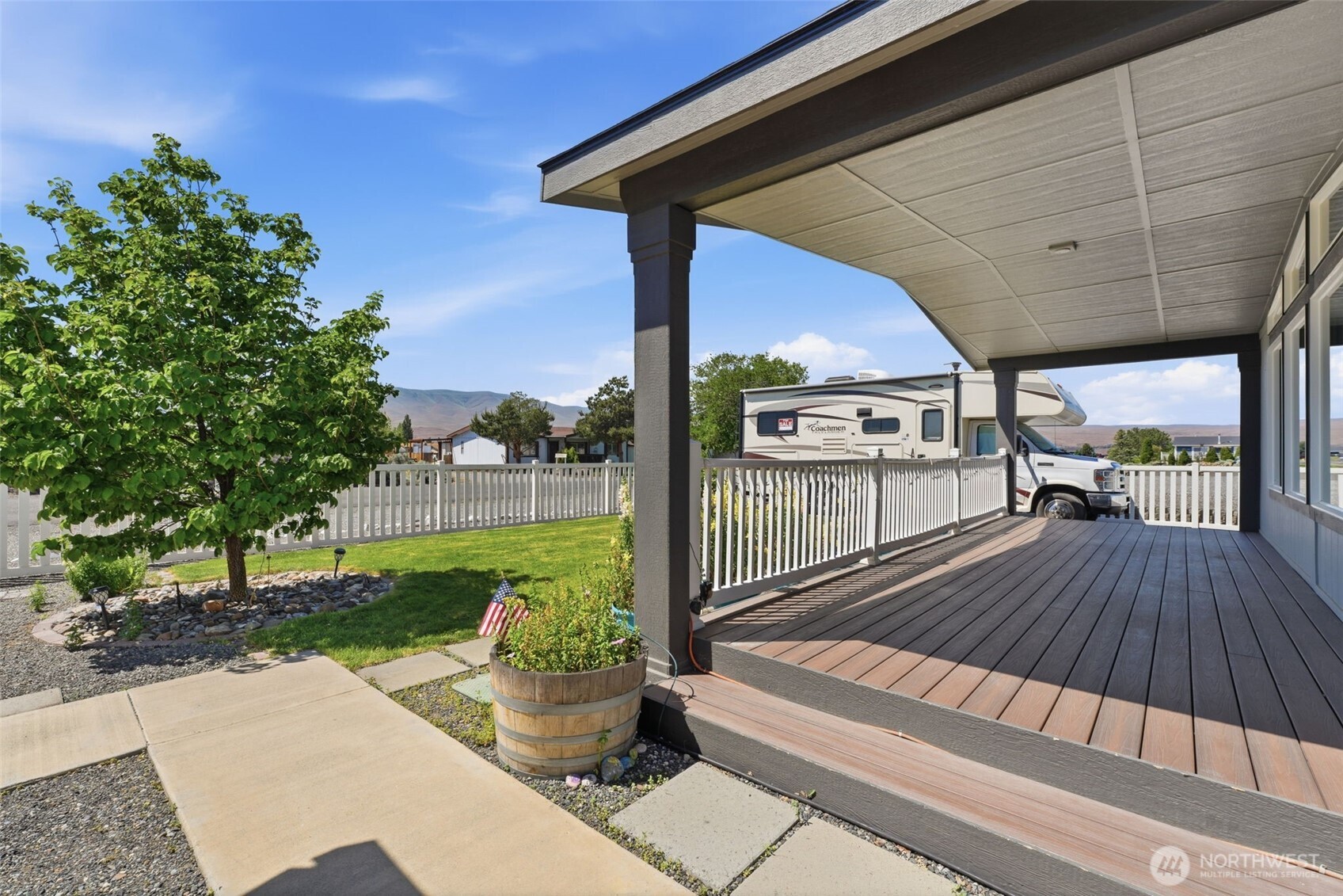 207 Sw Airport Way Property Photo 3