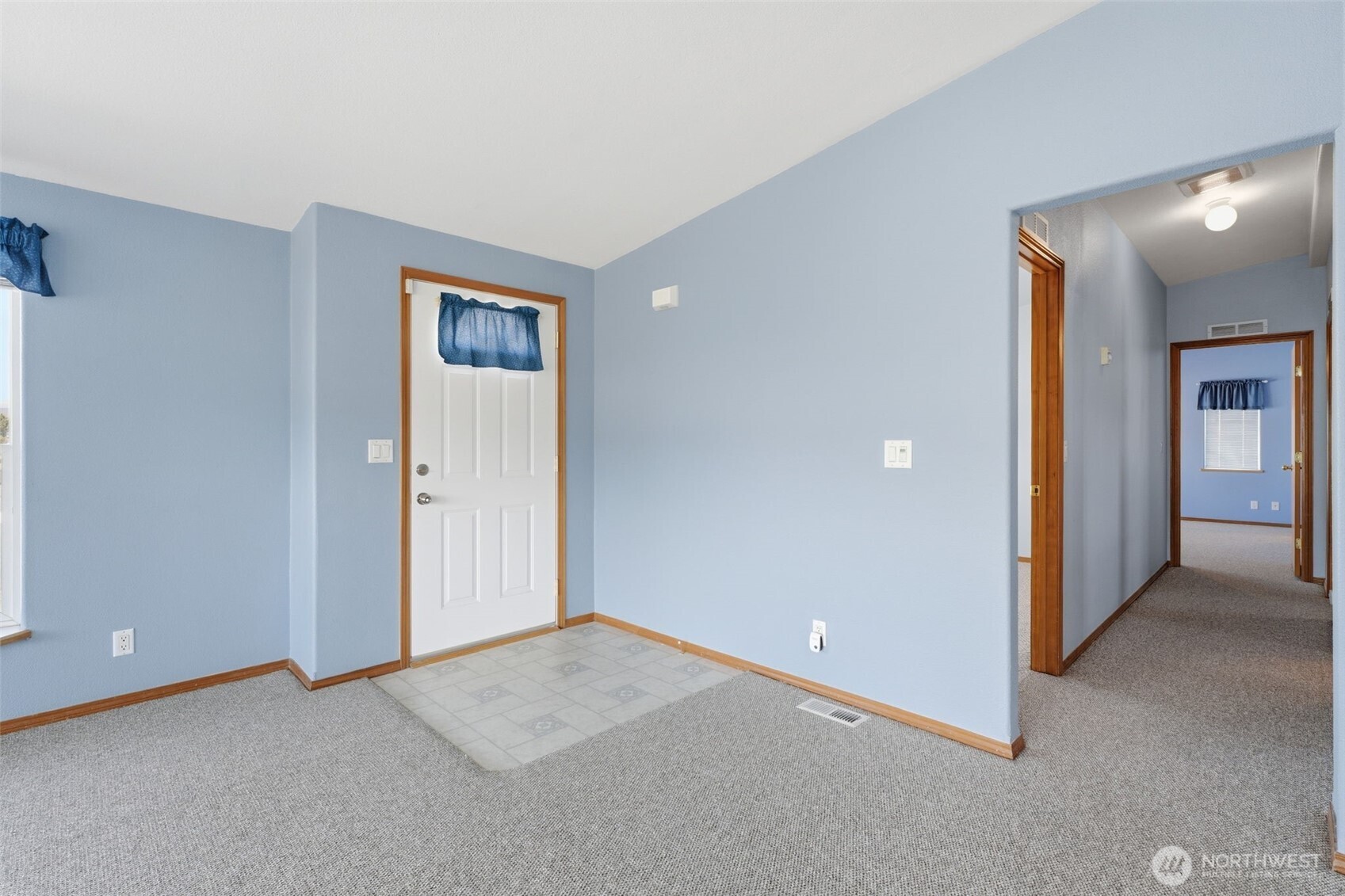 207 Sw Airport Way Property Photo 5