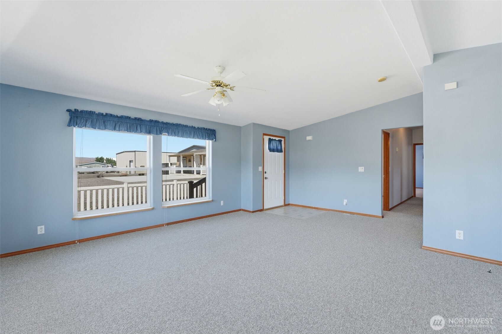 207 Sw Airport Way Property Photo 9