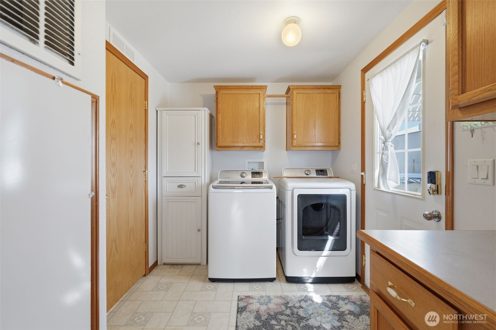 207 Sw Airport Way Property Photo 16