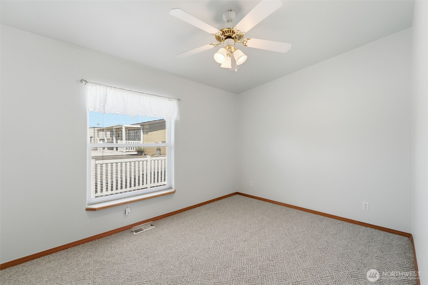 207 Sw Airport Way Property Photo 18