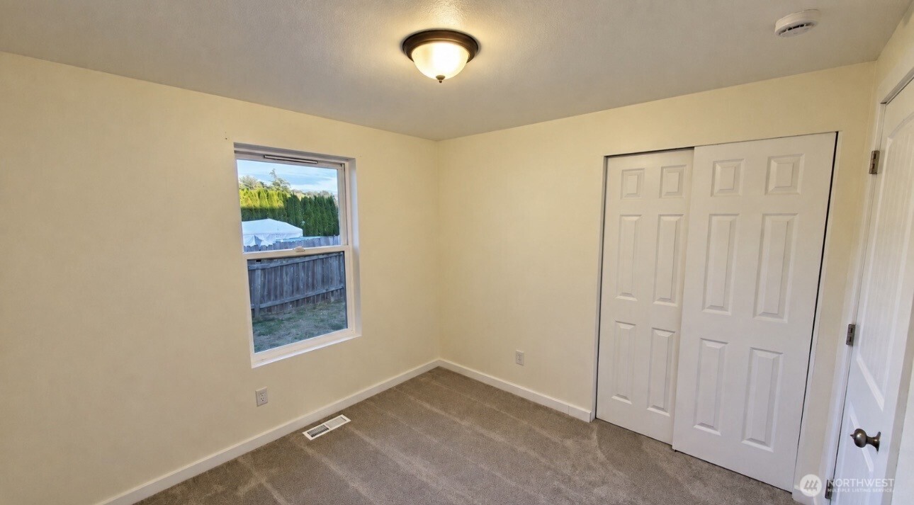 1206 Crystal Lane Property Photo 22