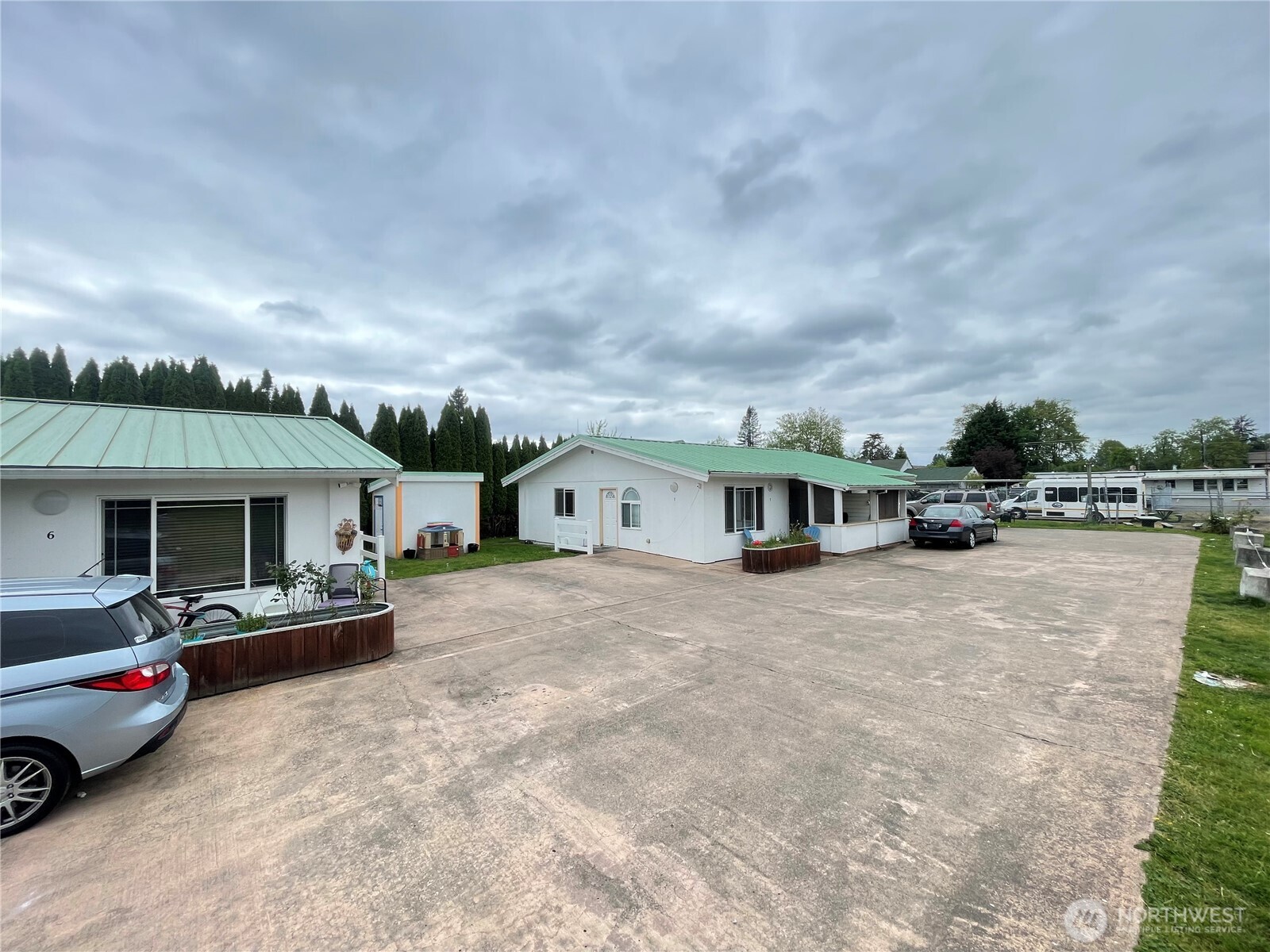 109 4th Avenue Property Photo 2