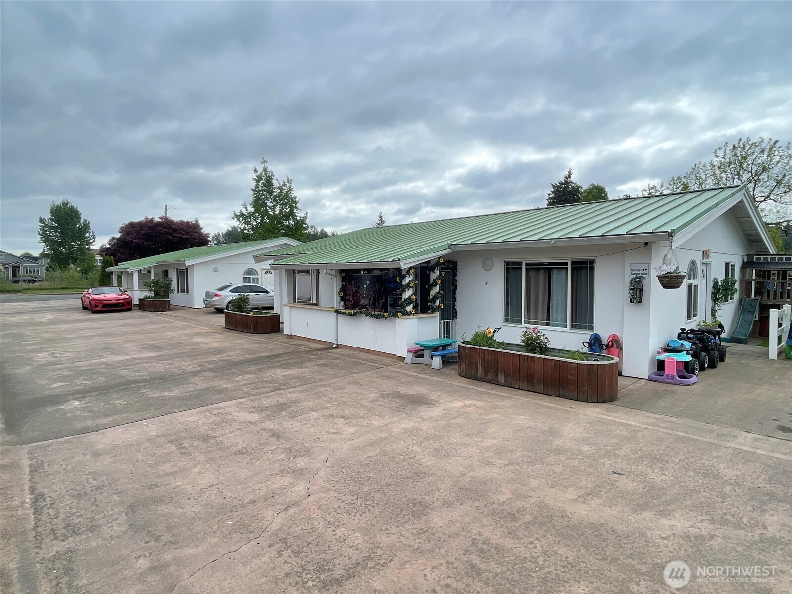 109 4th Avenue Property Photo 4