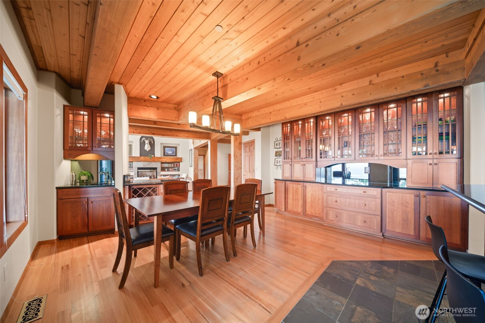 813 Varsity Road Property Photo 10