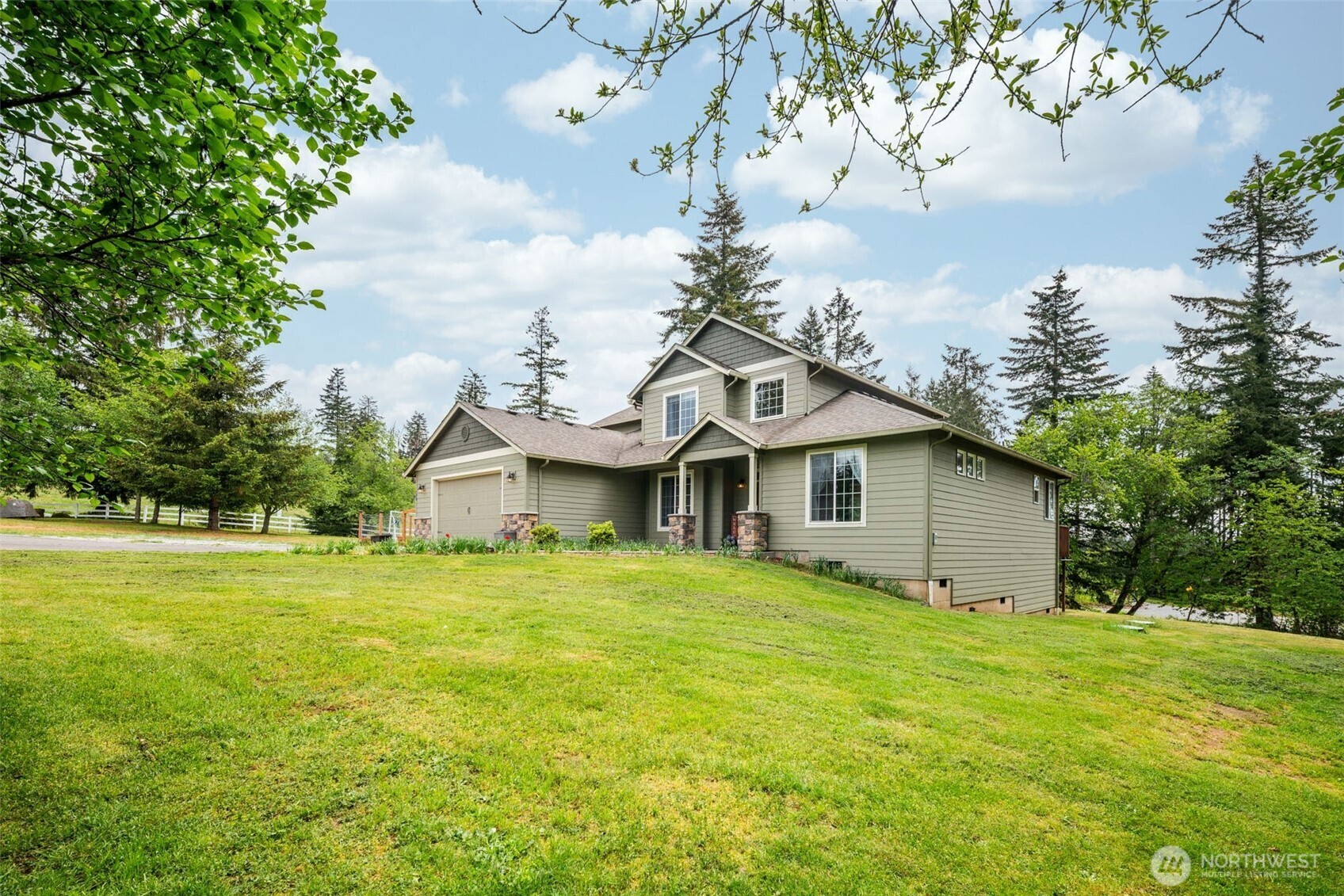 123 Blackjack Drive Property Photo 2